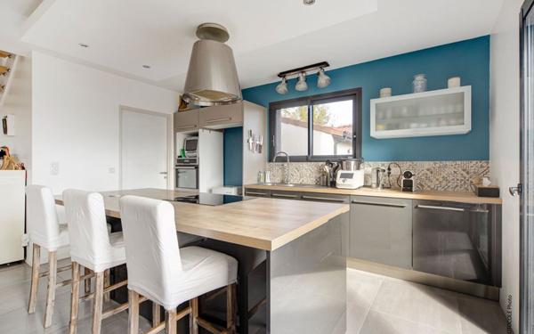 Maison à vendre    4 pièces •  Saint-Geniès-Bellevue