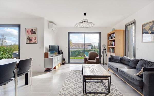 Maison à vendre    4 pièces •  Saint-Geniès-Bellevue