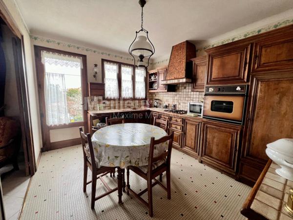 MAISON SACRE COEUR 4 CHAMBRES DOUBLE GARAGE