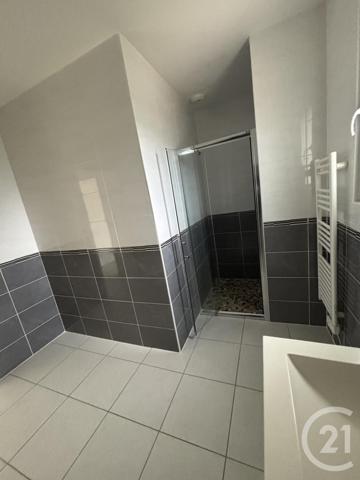 Maison à vendre  4 pièces - 99,10 m2 DOMERAT - 03