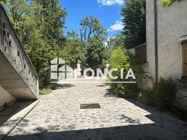 À vendre Maison 12 pièces 303.49 m² - Aiglun 04510