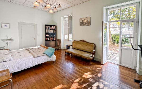 Appartement à vendre    4 pièces • 154,08 m2 Périgueux