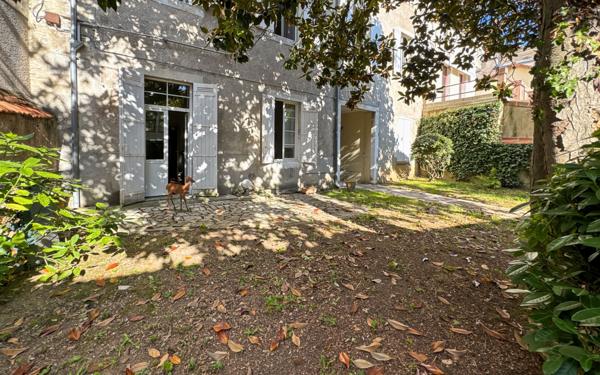 Appartement à vendre    4 pièces • 154,08 m2 Périgueux