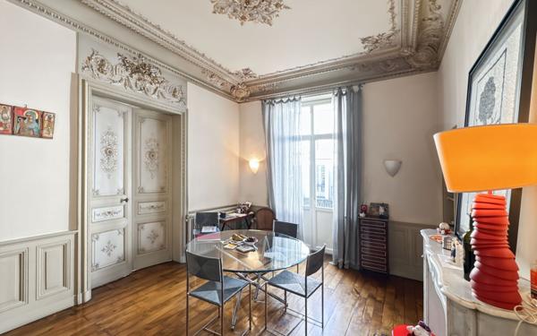 Appartement à vendre    4 pièces • 154,08 m2 Périgueux