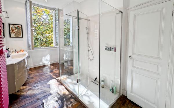 Appartement à vendre    4 pièces • 154,08 m2 Périgueux