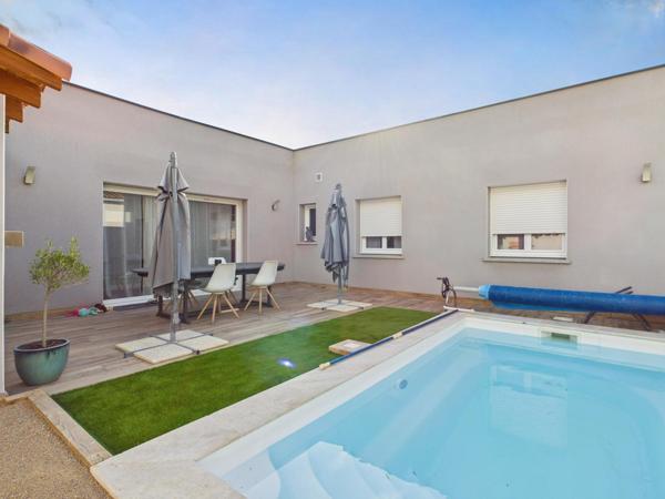 Magnifique Villa récente au coeur du MINERVOIS .