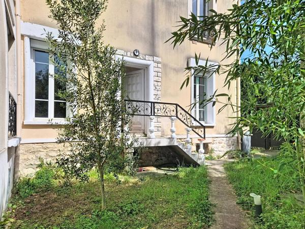Maison de 120 m² au calme, à finir de rénover