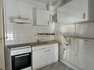 appartement T3 au 1er étage centre ville de TOURNON