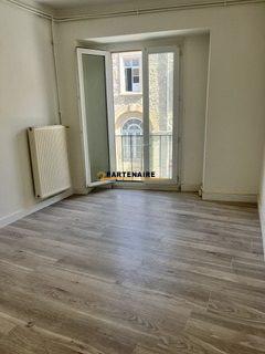 appartement T3 au 1er étage centre ville de TOURNON