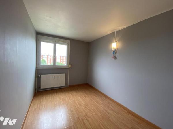 Appartement 4 pièces avec cave 