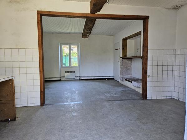 Vianne (47230) EXCLUSIVITÉ VIANNE (47) - ENSEMBLE IMMOBILIER - 2 APPARTEMENTS - 75M² & 54M² - T3 & T2 - 12000€/An - PARKING -