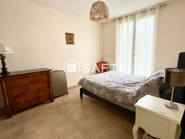 Plain pied 2 chambres et un bureau