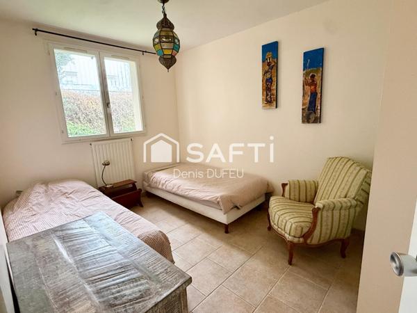 Plain pied 2 chambres et un bureau