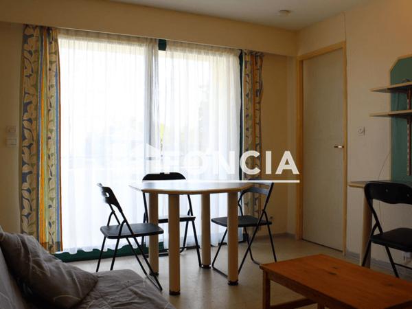Location Appartement meublé 2 pièces 34.92 m² - 6 A 20 RUE VAUX DE FOLETIER La Rochelle 17000