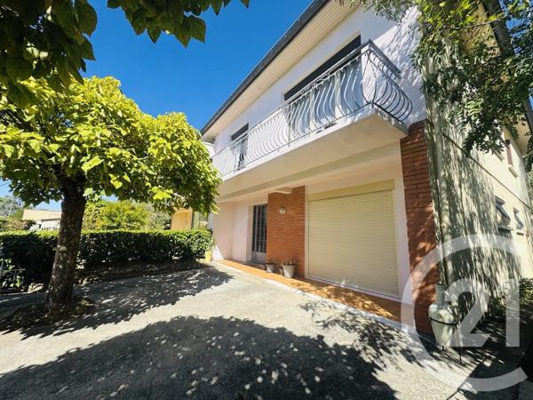 Maison à vendre  5 pièces - 161,81 m 2   GRAULHET  - 81