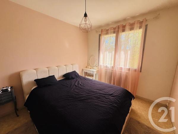 Maison à vendre  5 pièces - 161,81 m 2   GRAULHET  - 81