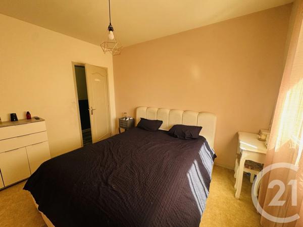 Maison à vendre  5 pièces - 161,81 m 2   GRAULHET  - 81