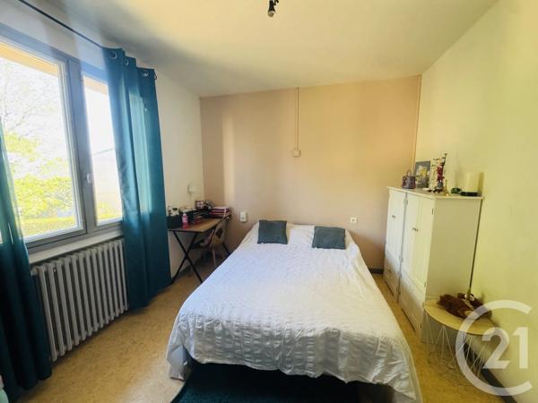 Maison à vendre  5 pièces - 161,81 m 2   GRAULHET  - 81