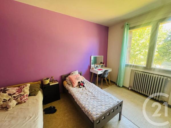 Maison à vendre  5 pièces - 161,81 m 2   GRAULHET  - 81
