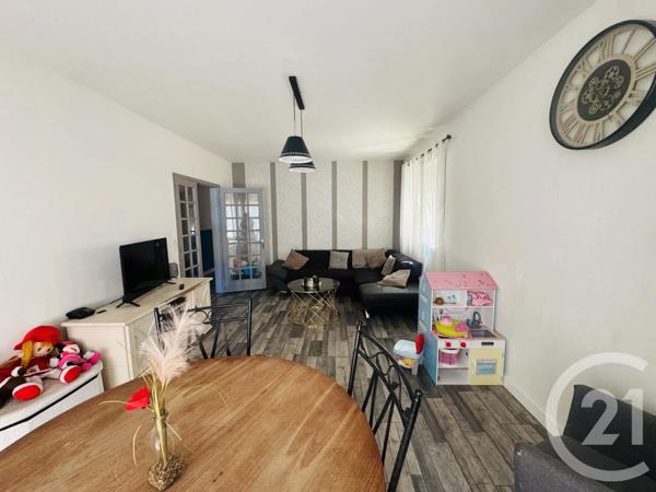 Maison à vendre  5 pièces - 161,81 m 2   GRAULHET  - 81