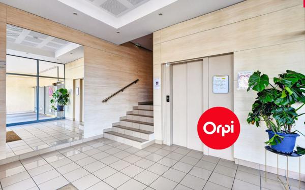 Appartement à vendre    4 pièces • 78,67 m2 Saint-Priest