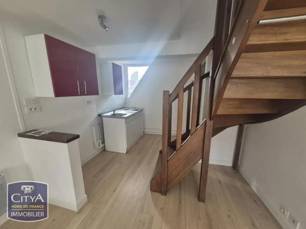 Appartement à louer 2 pièces 43.96m² Saint-Omer (62500)