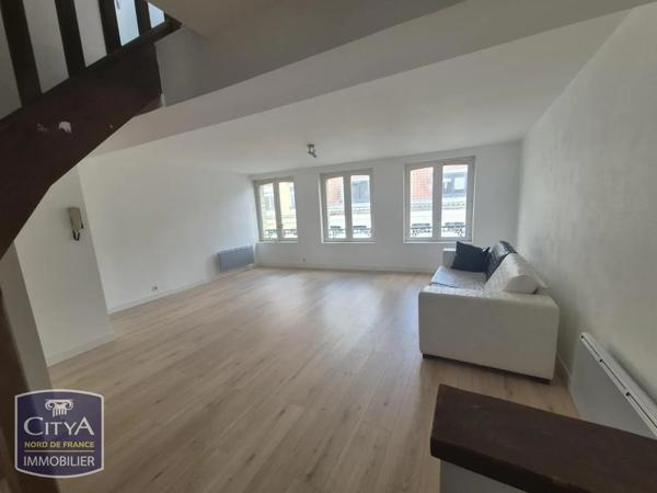 Appartement à louer 2 pièces 43.96m² Saint-Omer (62500)