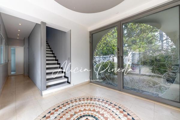 Corps de ferme rénové avec espace bien-être, dépendance et jardin clos – à 40 min de Paris.