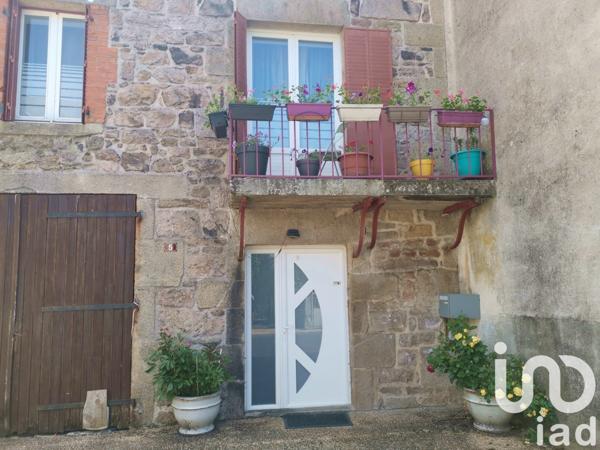 Maison de village 5 pièces de 160 m² à Peyrelevade (19290)