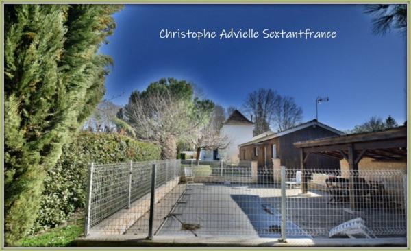 Ensemble immobilier de 2 maisons, piscine chauffée sur terrain 1360 M2