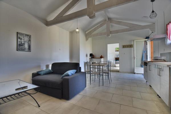 Ensemble immobilier de 2 maisons, piscine chauffée sur terrain 1360 M2