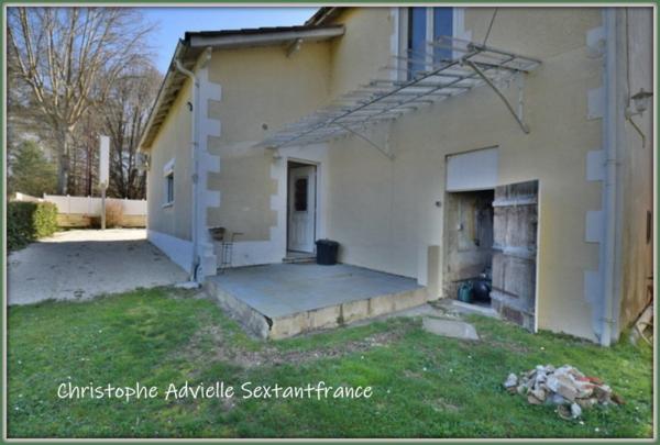 Ensemble immobilier de 2 maisons, piscine chauffée sur terrain 1360 M2