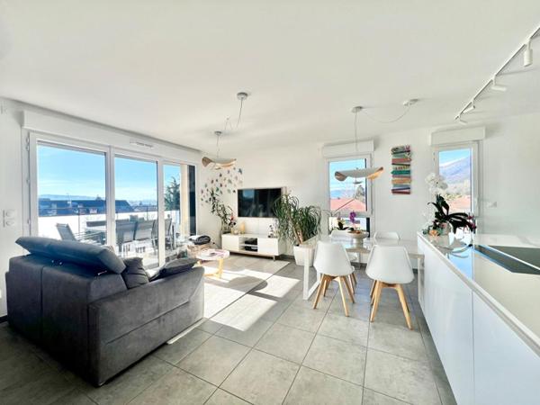 CROZET T3 dernier étage de standing - Vue Panoramique Mont-Blanc et Jura