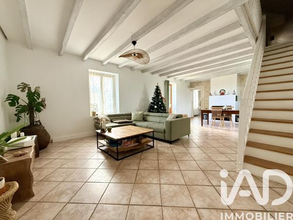 Maison à vendre 6 pièces 143 m² Chabournay