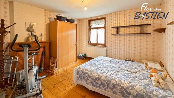 🏡 Maison à rénover – 115 m² avec grand garage et jardin à Petite-Forêt