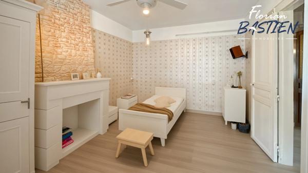 🏡 Maison à rénover – 115 m² avec grand garage et jardin à Petite-Forêt