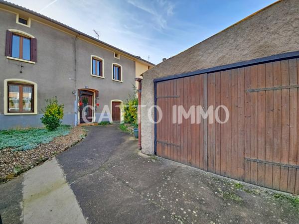 Woippy (57140) SOUS COMPROMIS // Maison de 155m² à rafraîchir // 3 chambres // terrain de 617 m² // Jardin // Garages //