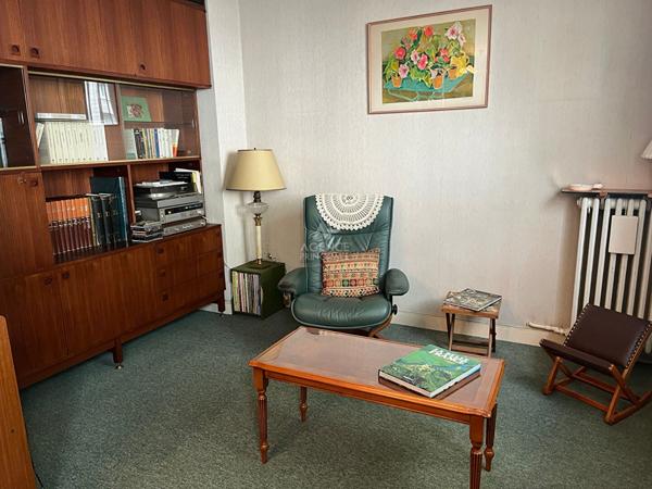 Appartement Nanterre 4 pièce(s) 61 m2 €248 000 ** - Référence 15311