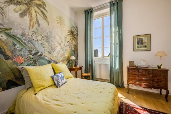 SAINT DIDIER AU MONT D'OR, MAISON-APPARTEMENT, 224 m² Hab., JARDIN CLOS 600 m² environ