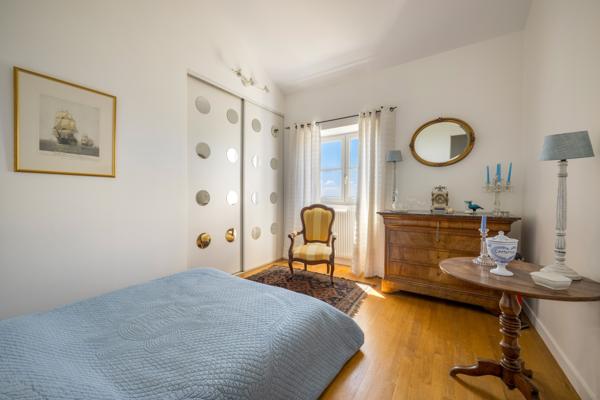 SAINT DIDIER AU MONT D'OR, MAISON-APPARTEMENT, 224 m² Hab., JARDIN CLOS 600 m² environ