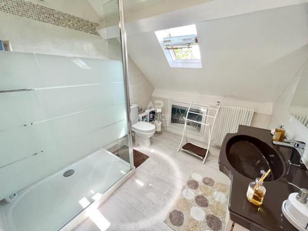 Maison Carrieres Sur Seine 7 pièce(s) 200 m2 €1 140 000 ** - Référence 603