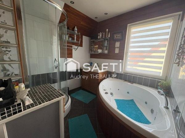 ELEGANTE PROPRIETE FAMILIALE AVEC APPARTEMENT INDEPENDANT