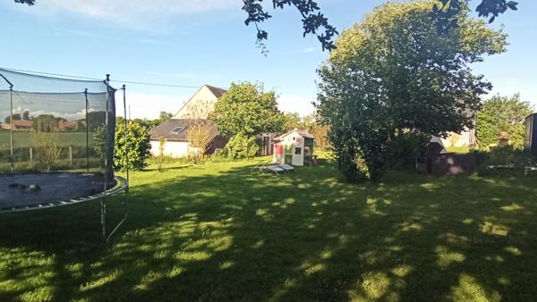 Longère restaurée sur 4300m² de terrain