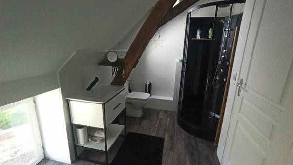 Longère restaurée sur 4300m² de terrain