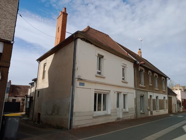 BELLE MAISON DE BOURG MITOYENNE PROCHE MONTLUCON 68 500 € H.A.I.*