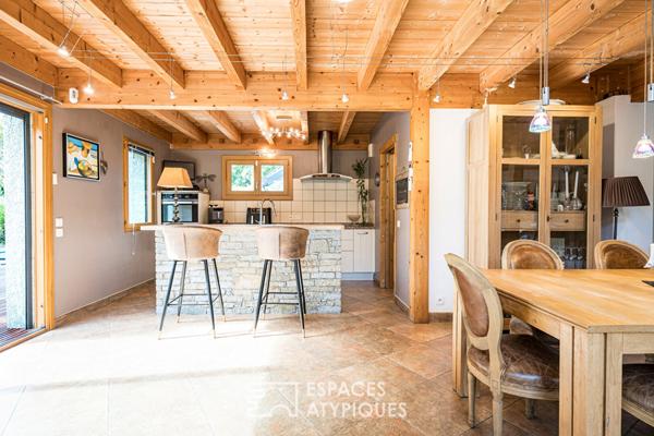 Maison familiale aux beaux volumes avec piscine