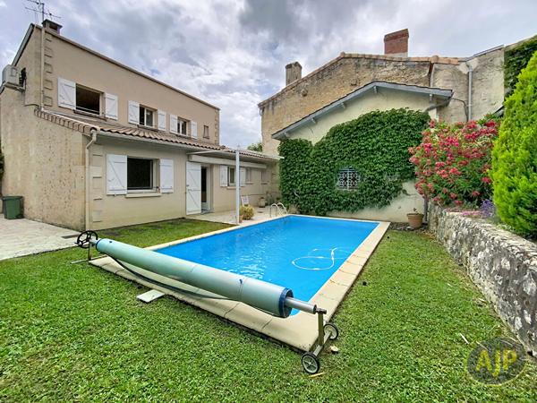 Maison à vendre Blanquefort - 5 pièces, 141m² avec 4 chambre(s) à 569 000€ - AJP Immobilier Le Bouscat