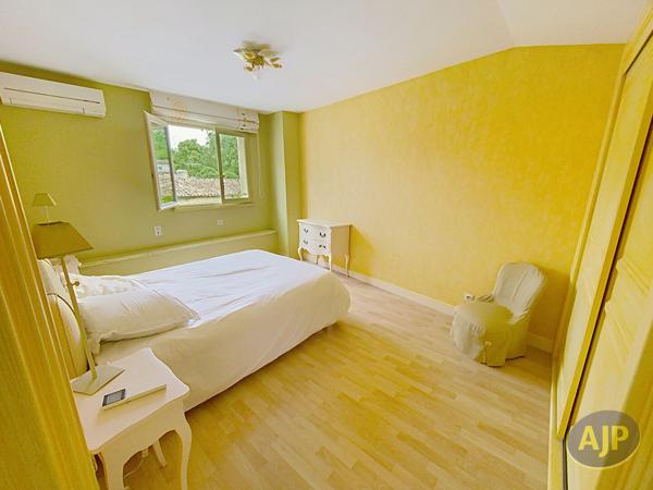 Maison à vendre Blanquefort - 5 pièces, 141m² avec 4 chambre(s) à 569 000€ - AJP Immobilier Le Bouscat