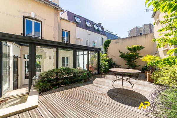 Maison d'exception à vendre - La Garenne-Colombes 1 280 000 € **  - Référence  538CL