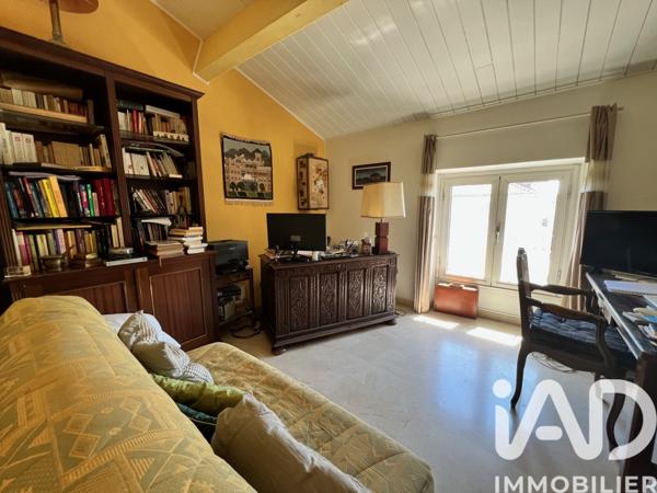 Maison à vendre 7 pièces 209 m² Carpentras